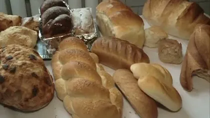 Veste proastă pentru cei care ţin DIETĂ: Pâinea neagră are aceleaşi calorii ca cea albă