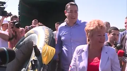 Victor Ponta, IRONIC către un sătean din Teleorman: Ştiţi cum trebuie să îmi spuneţi? FĂ, PONTA! Şi facem!