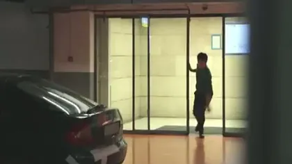 Poliţia face farse la mall. Metodă controversată împotriva furturilor din autoturisme VIDEO