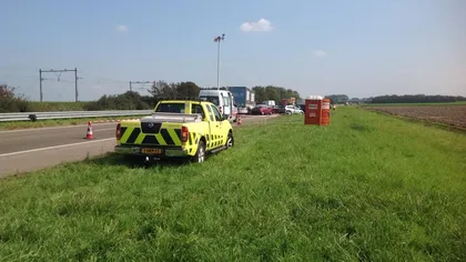 150 de vehicule, implicate în coliziuni în lanţ din cauza ceţii, în Olanda: Doi morţi şi 15 răniţi VIDEO