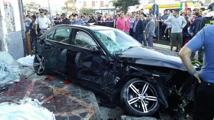 Tragedie în Italia: O maşină a intrat în terasa unui bar omorând 4 persoane