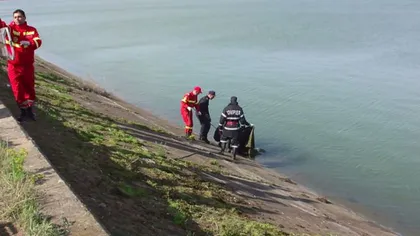 DESCOPERIRE MACABRĂ: Cadavrul unei femei a fost găsit într-un lac de acumulare
