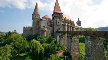 Număr RECORD de turişti la Castelul Corvinilor din Hunedoara. Încasările au depăşit un milion de euro