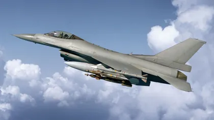 Primii piloţi români care vor zbura pe avioane F-16 încep antrenamentele