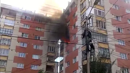 INCENDIU într-un bloc din Cluj: Două persoane au ajuns la spital, după ce un apartament a luat foc