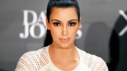 Kim Kardashian, ÎNSĂRCINATĂ în 4 luni, a POZAT GOALĂ pe Instagram