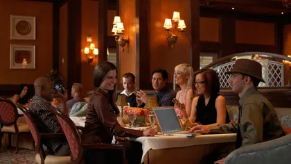 Locul în care te aşezi într-un restaurant îţi arată cât de mult te îngraşi când mănânci în oraş
