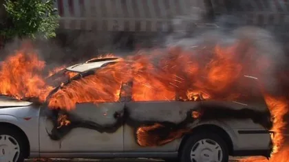 Maşina unui jurnalist a fost distrusă într-un incendiu provocat intenţionat