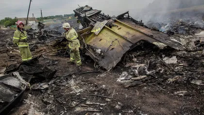 RAPORT OFICIAL: Avionul malaezian prăbuşit în Ucraina a fost DOBORÂT de RACHETE