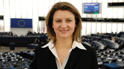 DOSARUL MICROSOFT. Adriana Ţicău, fost ministru al Comunicaţiilor, citată la DNA