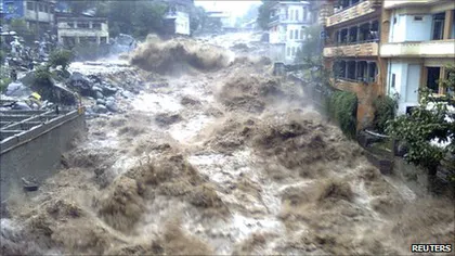 Bilanţ TRAGIC în Pakistan: Peste 180 de persoane şi-au pierdut viaţa în urma inundaţiilor catastrofale