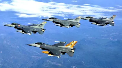 NATO interceptează avioane militare ruseşti efectuând cercuri 