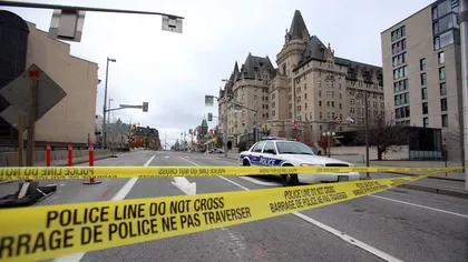 Intrusul din Parlamentul canadian: Primele imagini înregistrate de camere, date publicităţii VIDEO