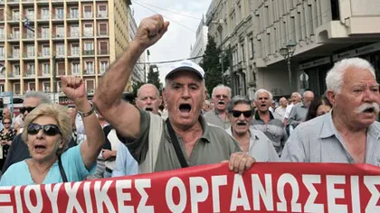 Austeritatea le-a secat buzunarele: Pensionarii, în stradă, medicii, în grevă