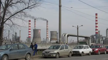 Rafinăria Lukoil Ploieşti şi-ar fi întrerupt activitatea, după percheziţiile de joi