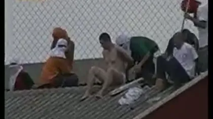 Revoltă într-o închisoare din Brazilia: Gardienii, ţinuti ostatici pe acoperiş