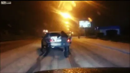 Iarna i-a luat prin surprindere pe şoferii ruşi VIDEO