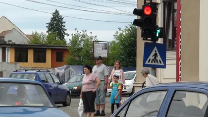Mai multe intersecţii şi treceri de pietoni din Bucureşti vor fi semaforizate. Vezi aici LISTA