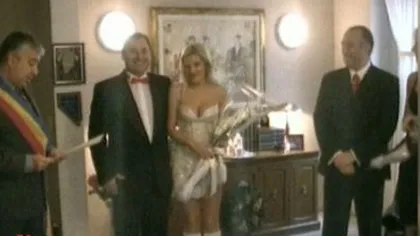 ELENA UDREA, imagini unice: În rochiţă de MIREASĂ, la nunta cu COCOŞ VIDEO
