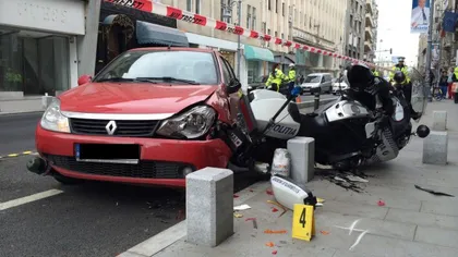 Un poliţist pe motocicletă a fost accidentat GRAV de un şofer în Bucureşti FOTO