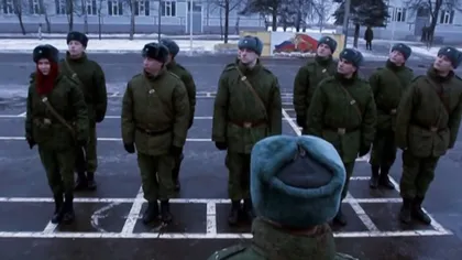 Anna Chapman, fosta spioană a lui Putin, se antrenează cu soldaţii ruşi GALERIE FOTO
