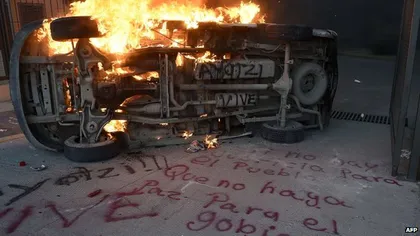 Proteste violente în Mexic după dispariţia a 43 de studenţi FOTO şi VIDEO
