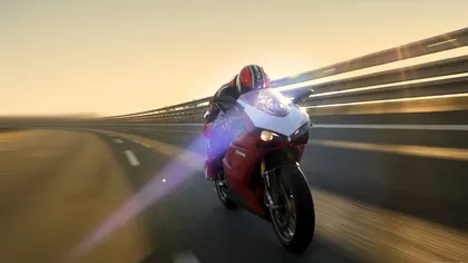 Cum funcţionează cea mai nouă generaţie de airbag-uri pentru motociclişti VIDEO