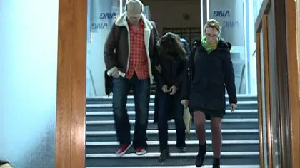 O NOUĂ REŢINERE în dosarul Bica. Oana Vasilescu a ieşit în cătuşe de la DNA VIDEO