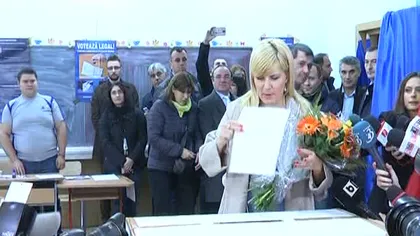ALEGERI PREZIDENŢIALE 2014. Elena Udrea: Am votat pentru un preşedinte liber, fără butoane