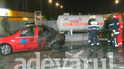 INCENDIU într-o benzinărie din Târgovişte: Maşina unui taximetrist s-a făcut scrum VIDEO