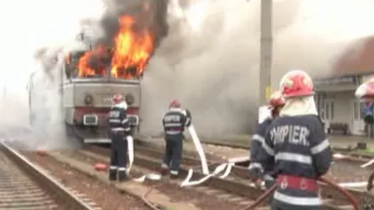 Mecanicul unui tren de marfă, rănit după ce locomotiva a luat foc