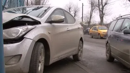 O şoferiţă din Constanţa a intrat cu maşina în gardul Jandarmeriei din oraş