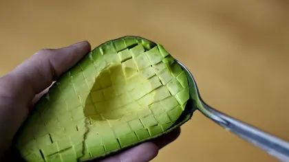 Ce se întâmplă dacă mănânci un fruct de avocado pe zi