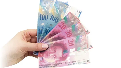 VESTE BUNĂ pentru românii cu credite în franci elveţieni. Ce a câştigat un buzoian în instanţă