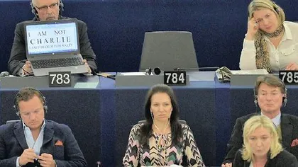 Provocarea ŞOCANTĂ a unui eurodeputat polonez: Eu NU SUNT CHARLIE. Sunt pentru PEDEAPSA cu MOARTEA