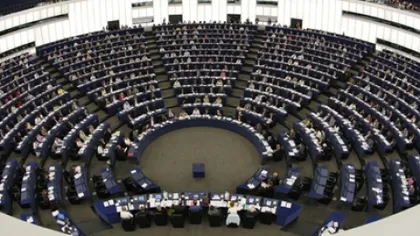 Ce român este în cărţi pentru titlul de Europarlamentar al anului
