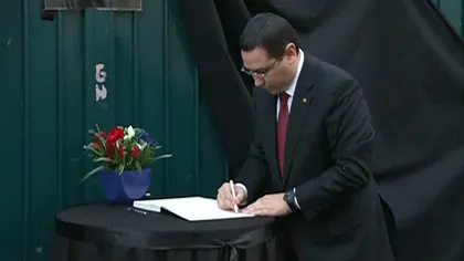 TRAGEDIA de la Paris. Victor Ponta a semnat în cartea de condoleanţe, deschisă la Ambasada Franţei