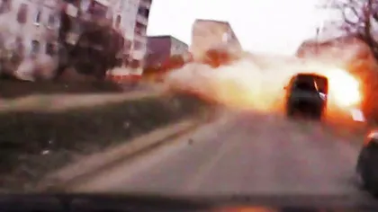Mariupolul bombardat. Un reporter a înregistrat o rachetă căzând peste oraş. Zi de doliu la Kiev VIDEO