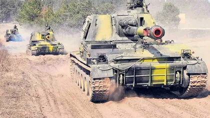 Ucraina trimite tancuri pe aeroportul din Doneţk