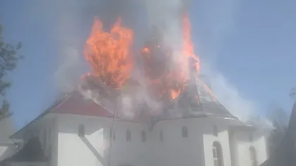 Incendiu devastator la o biserică, monument istoric, din Suceava