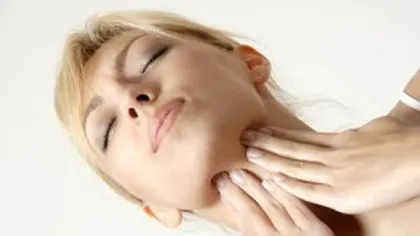 11 moduri de a vindeca durerea în gât fără medicamente