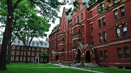 Harvard, cea mai bună universitate din lume