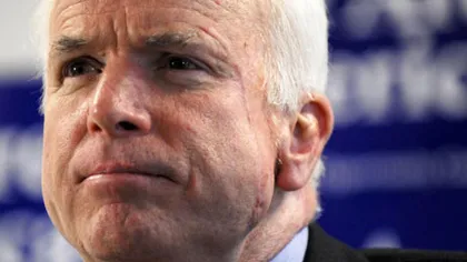 Senatorul american John McCain: În SUA instituţiile funcţionează cu orice preşedinte. Nu suntem România