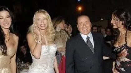 Percheziţii la fostele prostituate ale lui Berlusconi. Este vizată şi românca Ioana Vişan