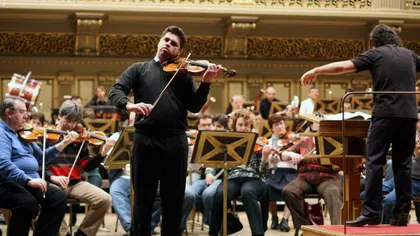 Violonistul Remus Azoiței, concert caritabil pentru copiii cu autism