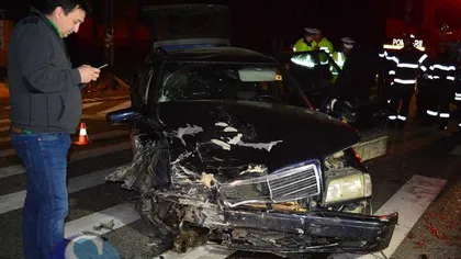 Un şofer băut a intrat pe contrasens şi a lovit o maşină în care se afla o familie întregă VIDEO