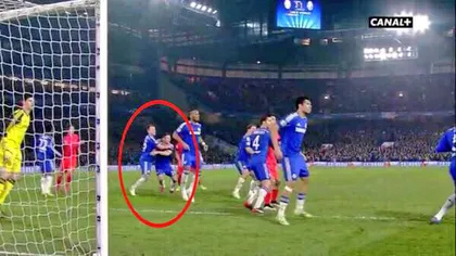 Incredibil. Doi jucători ai lui Chelsea s-au ţinut reciproc să nu sară la cap, la golul marcat de PSG