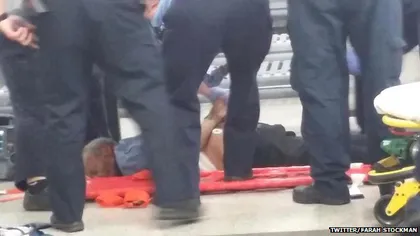 Baie de sânge pe aeroportul din New Orleans: Un bărbat a atacat poliţişti cu un cuţit şi a fost împuşcat