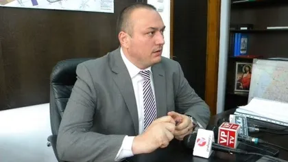 Primarul Ploieştiului, Iulian Bădescu, reţinut de DNA VIDEO