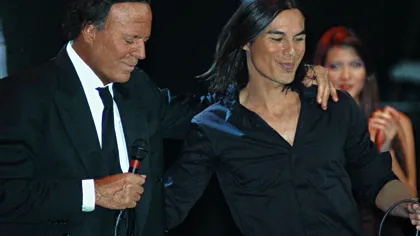 Julio Iglesias va cânta, în România, pe aceeaşi scenă cu fiul său